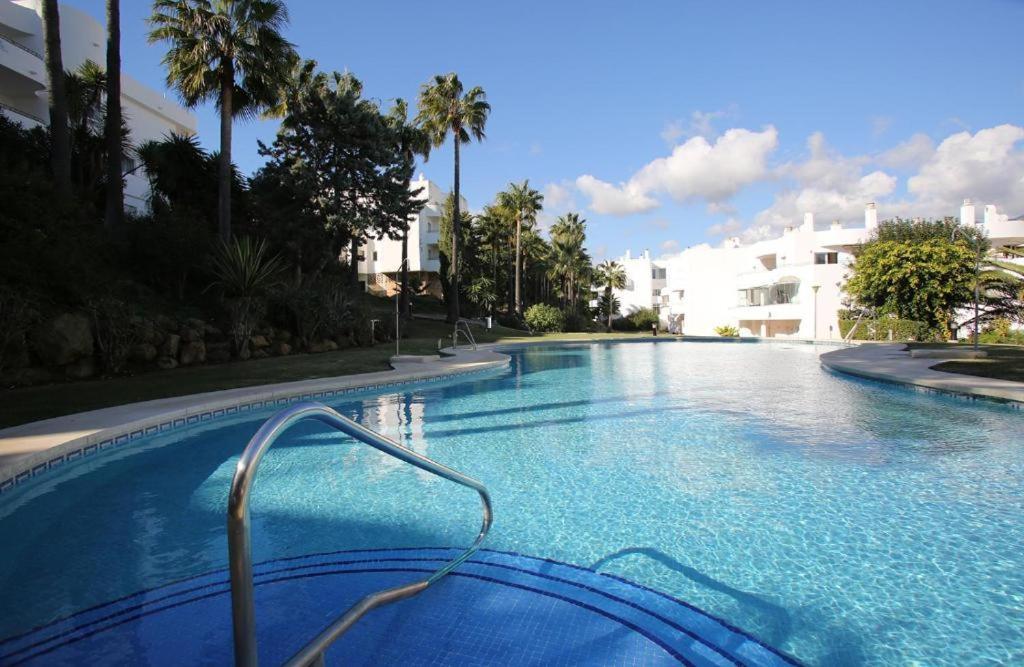 Estepona Golf Apartment Ngoại thất bức ảnh